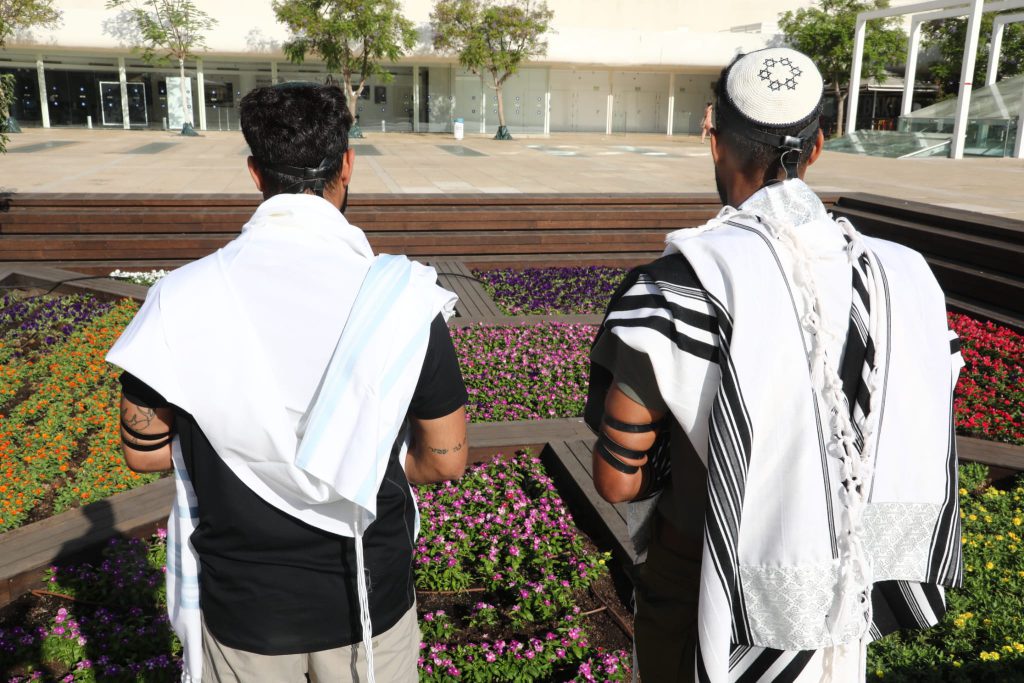 Days of Awe: Israel’s turn toward tradition