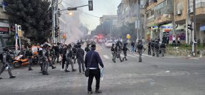 מדינה בתוך מדינה