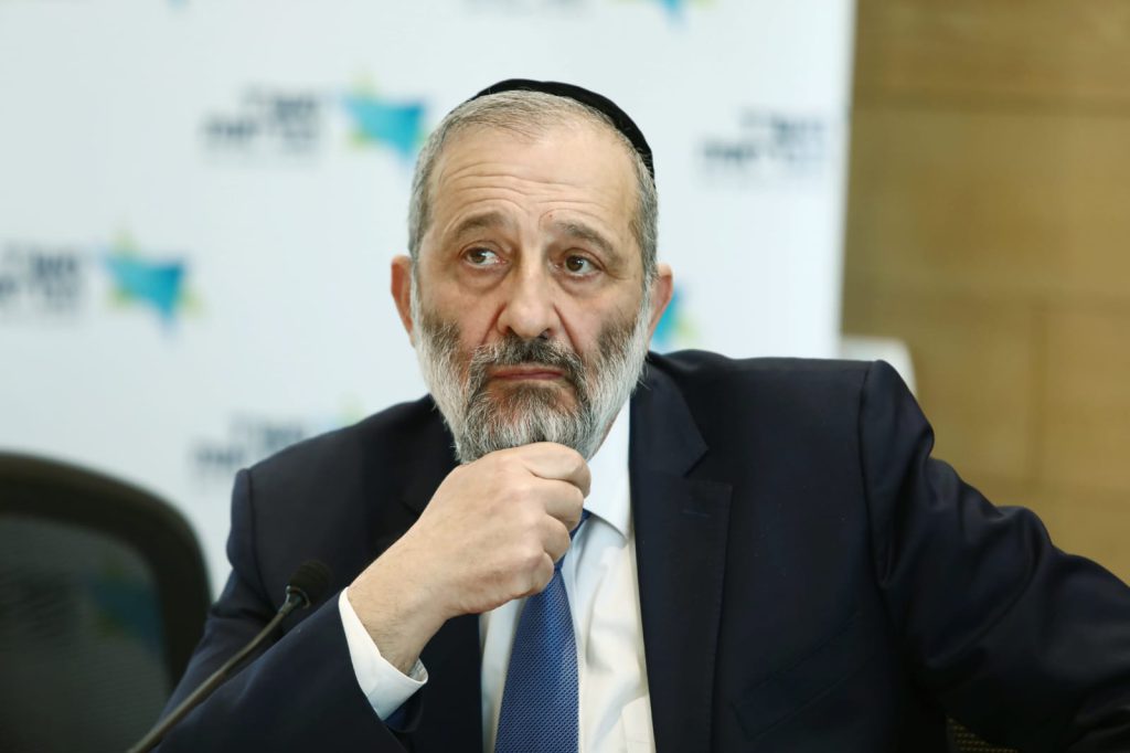 Shas fills local rabbi posts with loyalists, sidelining community choice