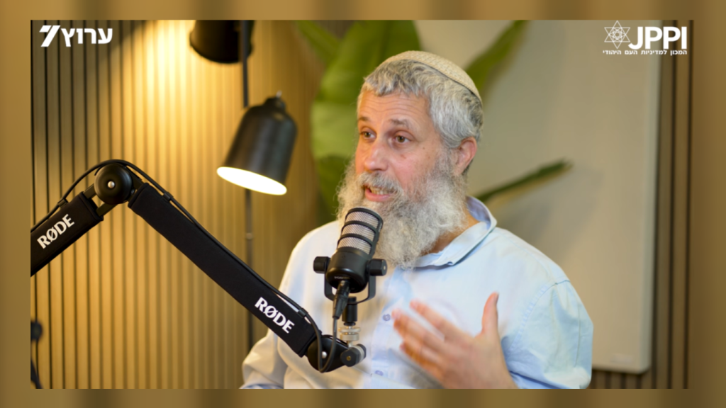 פודקאסט 'חוקה רזה' | הרב תמיר גרנות על האפשרות לצמוח מתוך המשברים