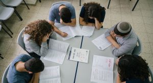 הציונים שלהם, האחריות שלנו